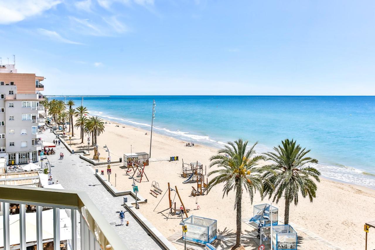 Magnifico Apartamento - Primera Linea De Mar Calafell Bagian luar foto